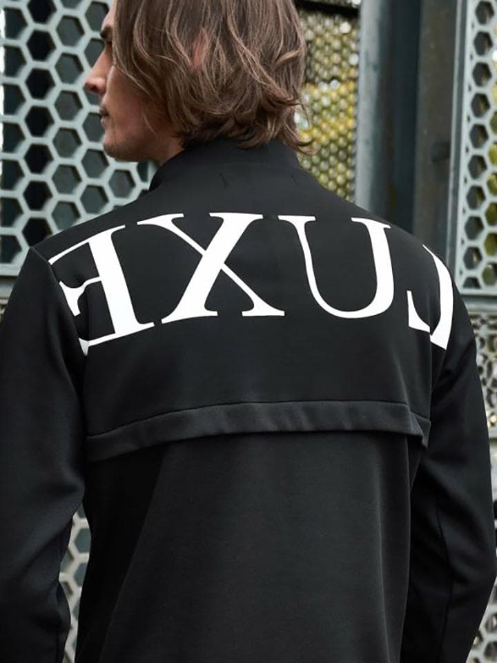 LUXEAKMPLUS 23AW 新品 ウィンドプルーフモックネックTシャツ