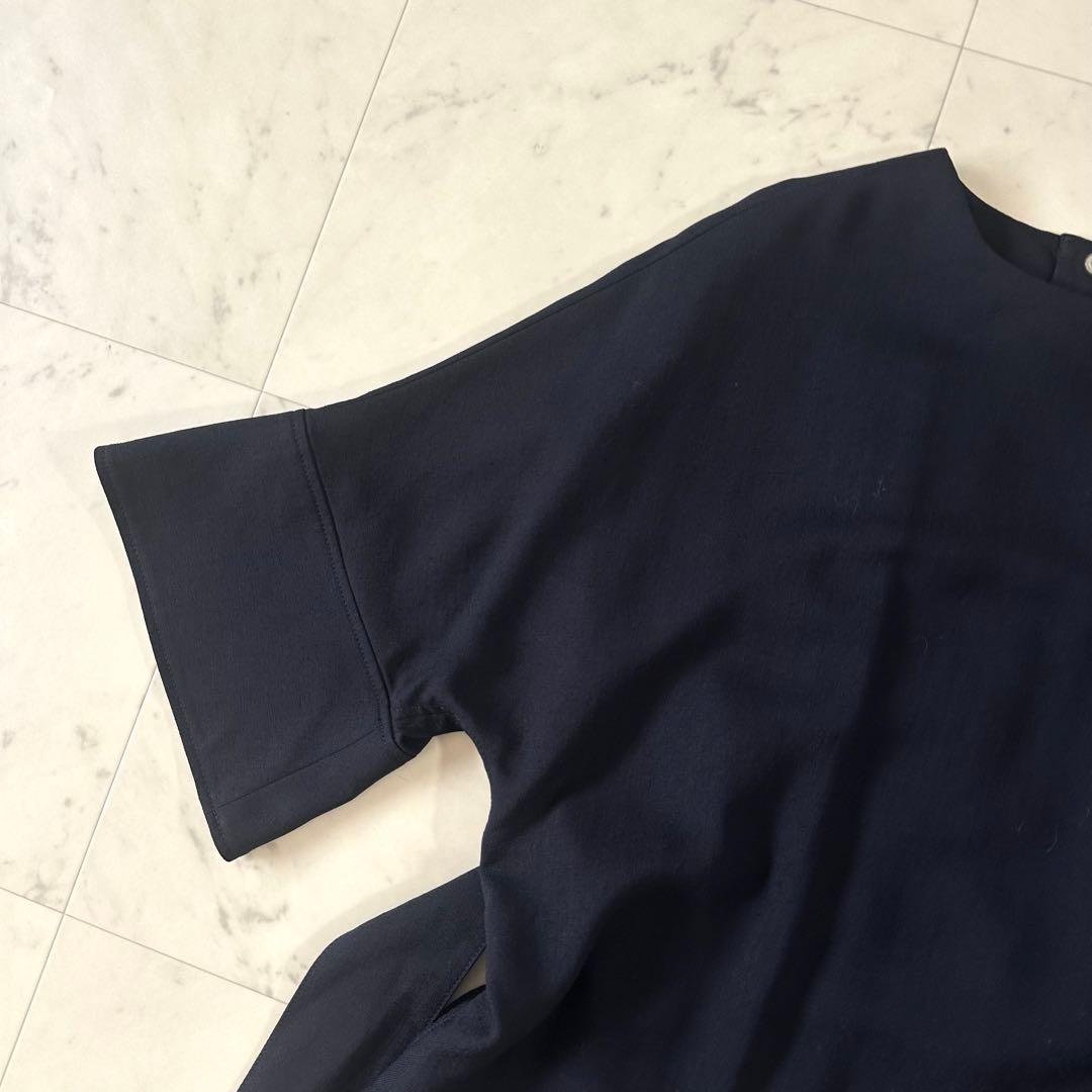 極美品♪アドーア ドライトリアセテートリボン付きワンピース フレアスリーブ 紺