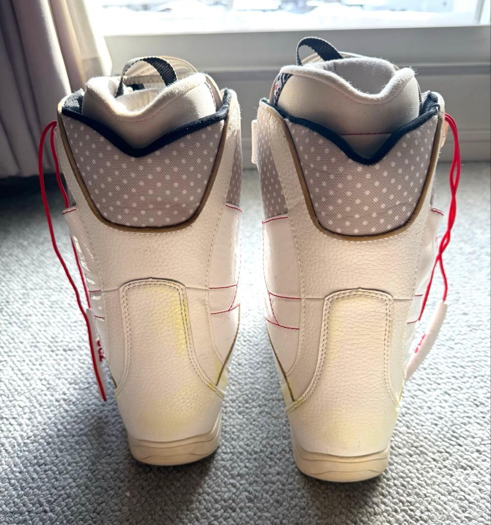 DEELUXE 女性用スノーボードブーツ 24.5cm ホワイト