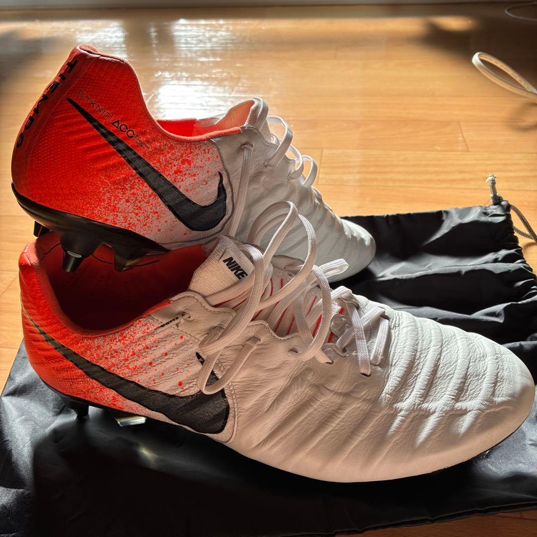 激レア　NIKEティエンポレジェンド7SG