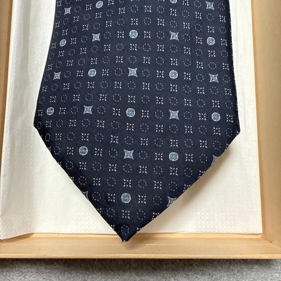 LV ルイ・ヴィトン　ネクタイ　紺　モノグラム　シルクジャガード
