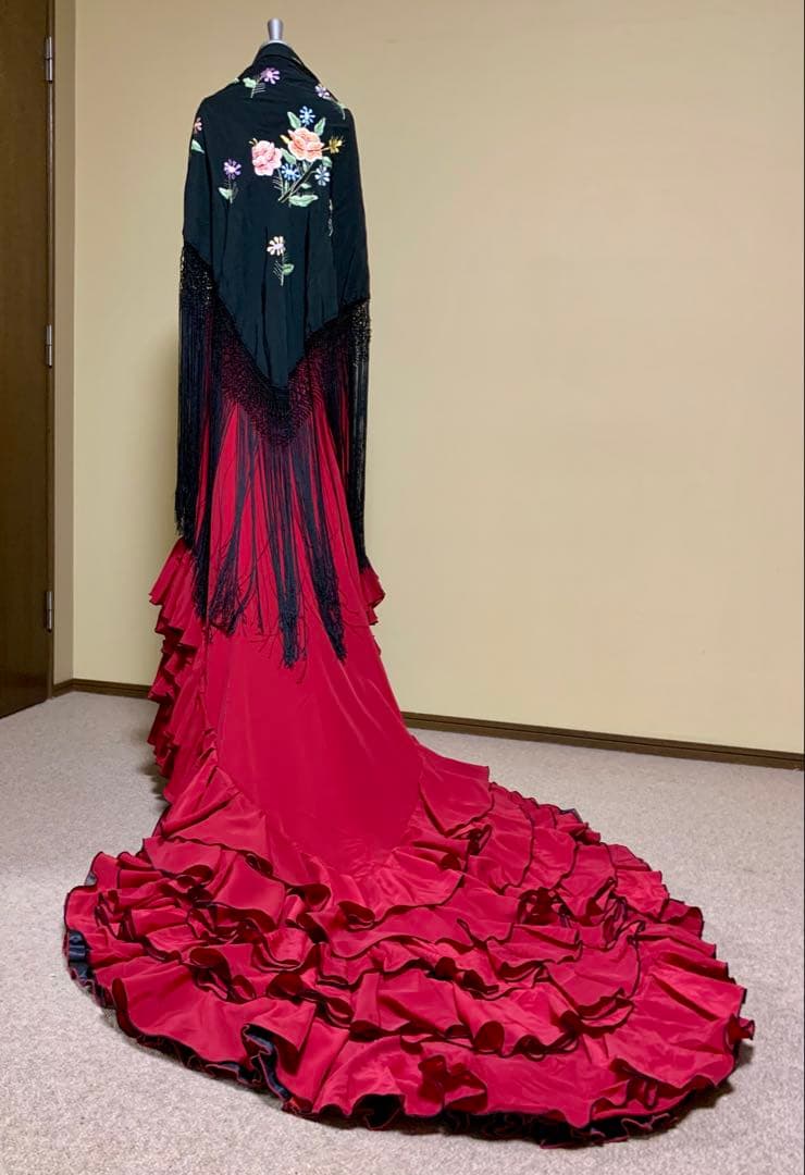 フラメンコ衣装　スペイン製バタデコーラ　ワインレッド✖️黒