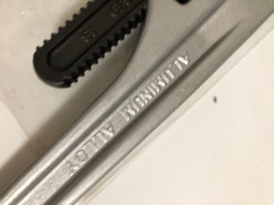 【新品】MCCアルミニウムパイプレンチ　450ミリ