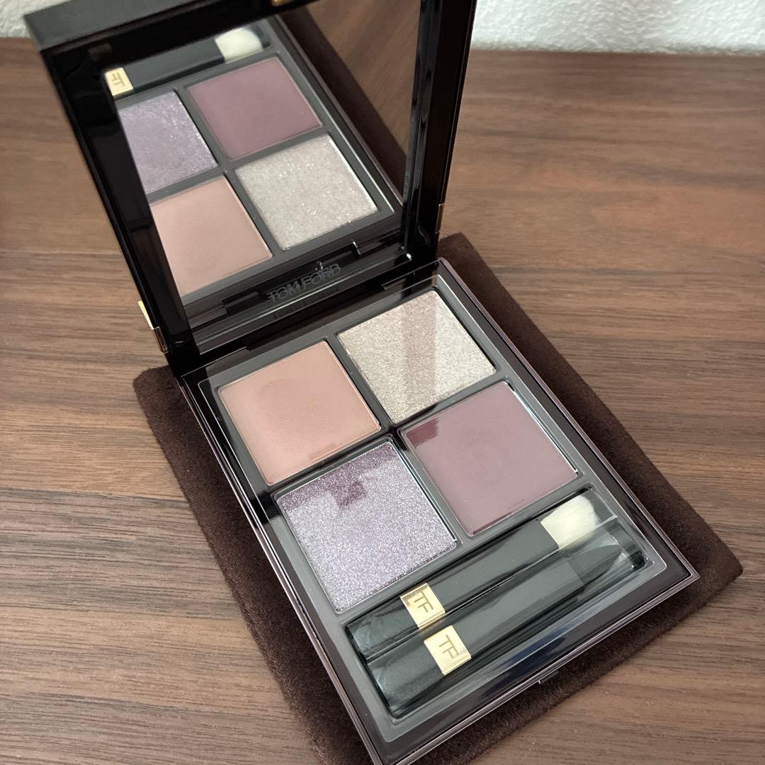 トムフォード アイシャドウ 38 メタリックモーヴ