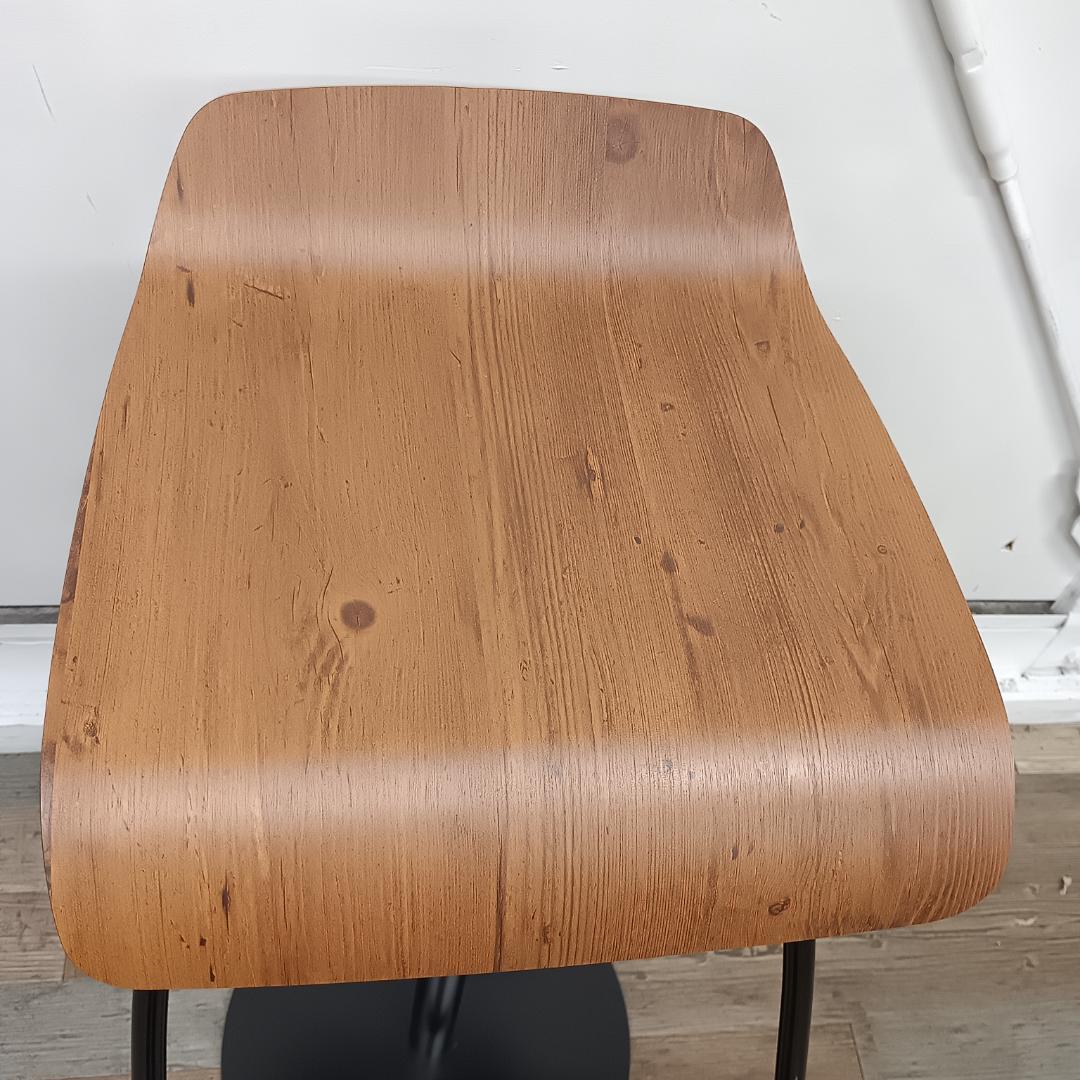 2018年製　オカムラ　メルチェ　カウンターチェア　昇降　回転　木目　ハイチェア