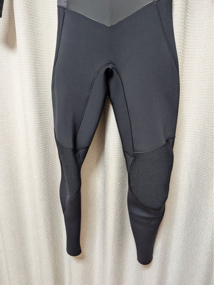 HeleiWaho(ヘレイワホー)3mm フルスーツ レディースMサイズ