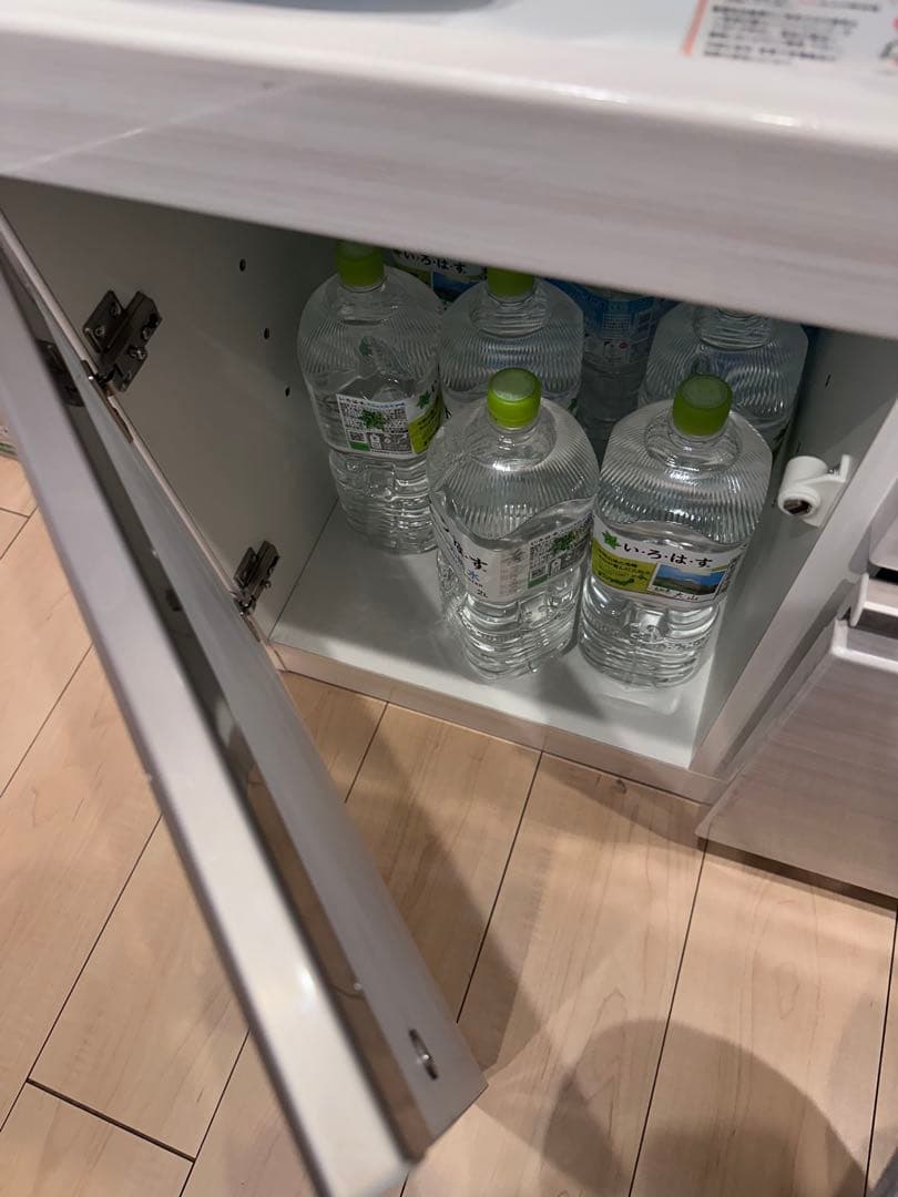 ニトリ　120cmx206cm キッチンボード　WH ニトリ　カップボード