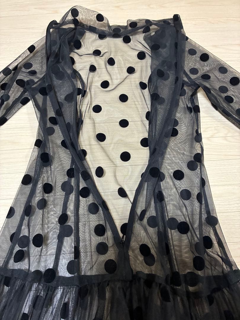 大人気完売品⭐︎リエンダ　ドットレースティアードワンピース　黒　S