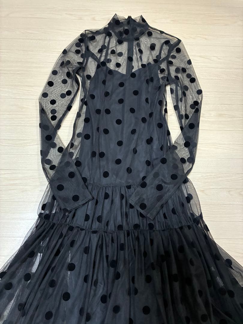 大人気完売品⭐︎リエンダ　ドットレースティアードワンピース　黒　S