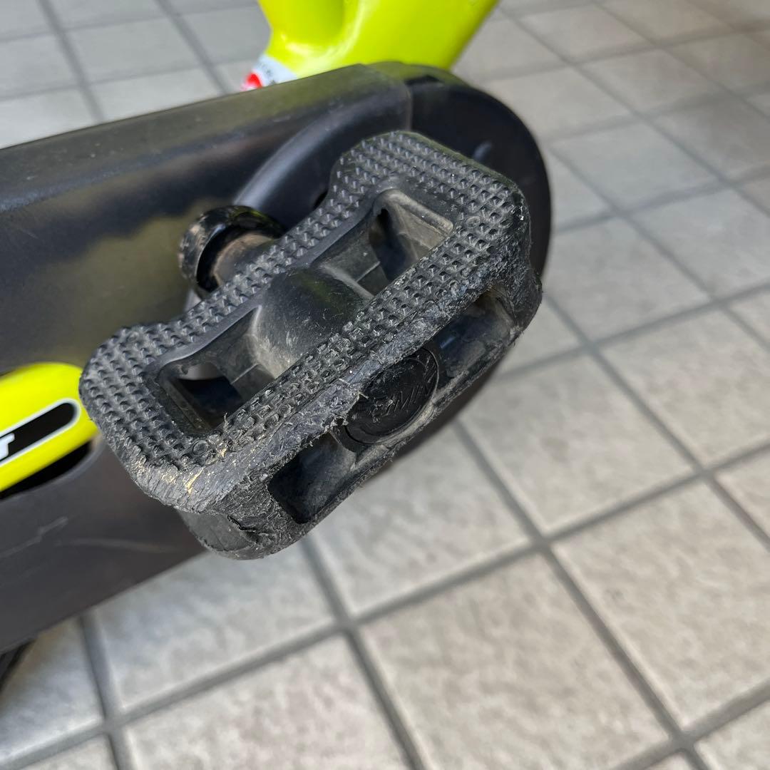 STRIDER14エックス　イエロー　スタンド付き