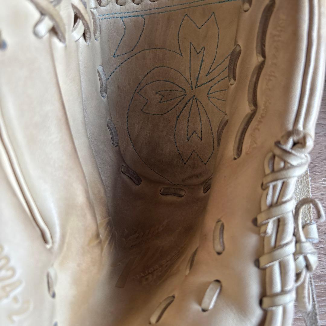 硬式ミズノプロ　オーダー　キャメル　グローブ