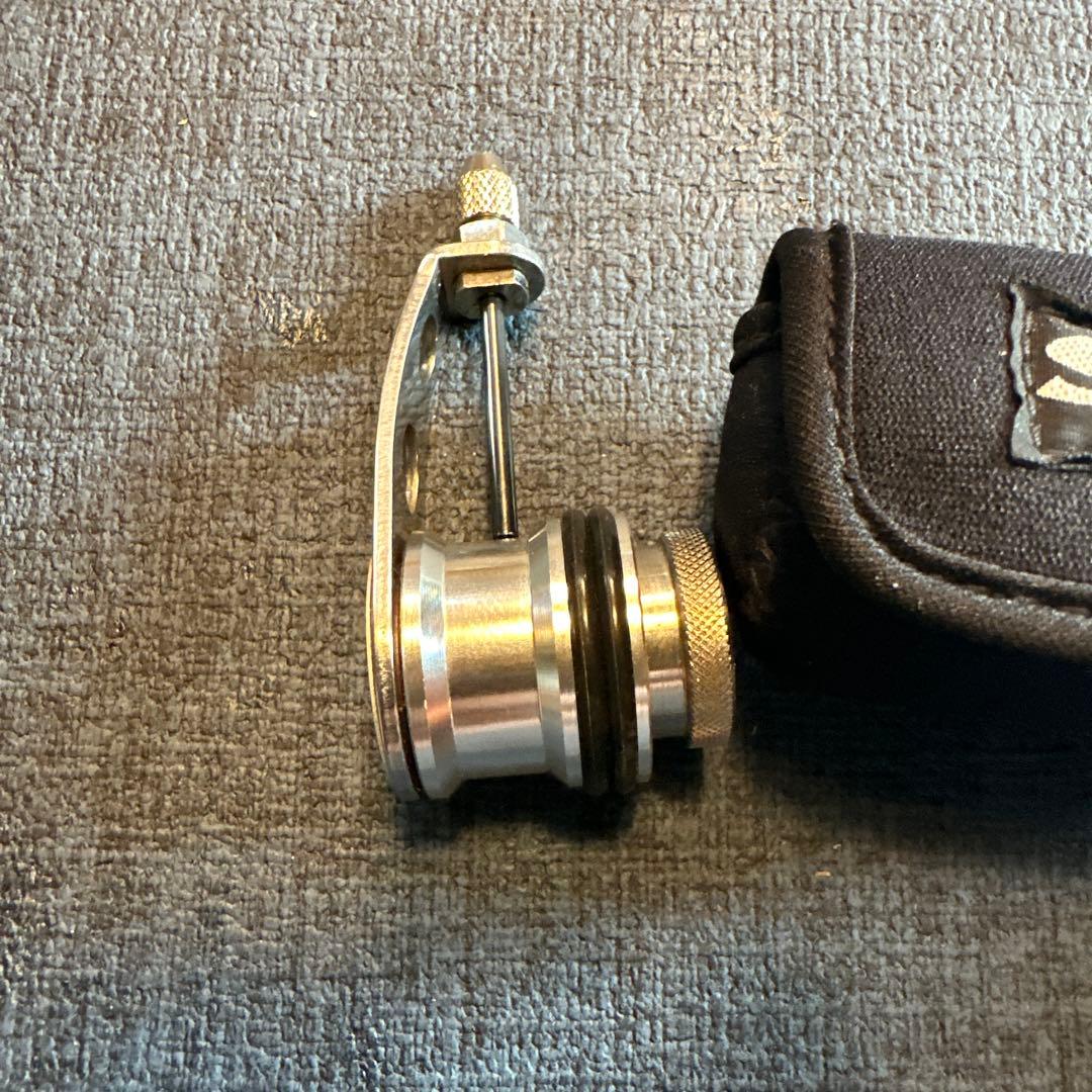 シャウト　ボビンノッター