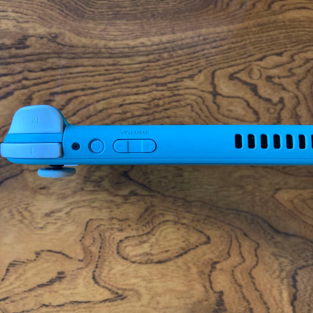 2024年製 使用少なめ Nintendo Switch Lite 付属品完備