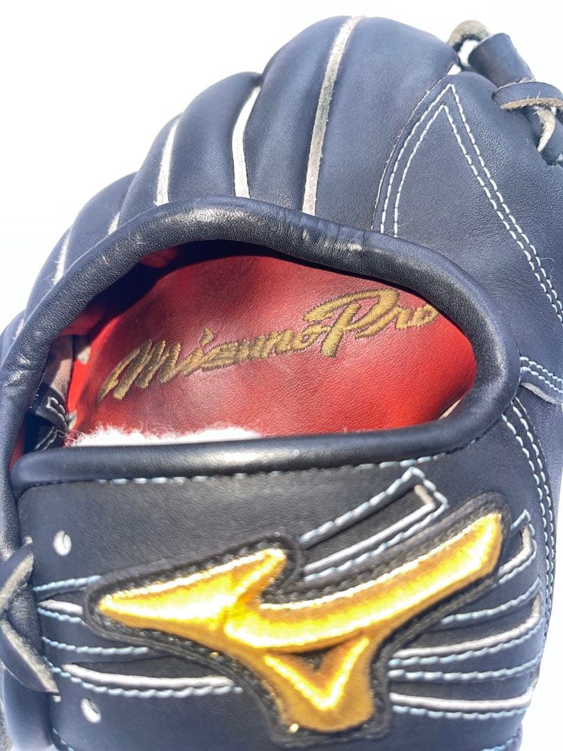 ミズノプロ　軟式グローブ　内野手用　型付け済み　黒