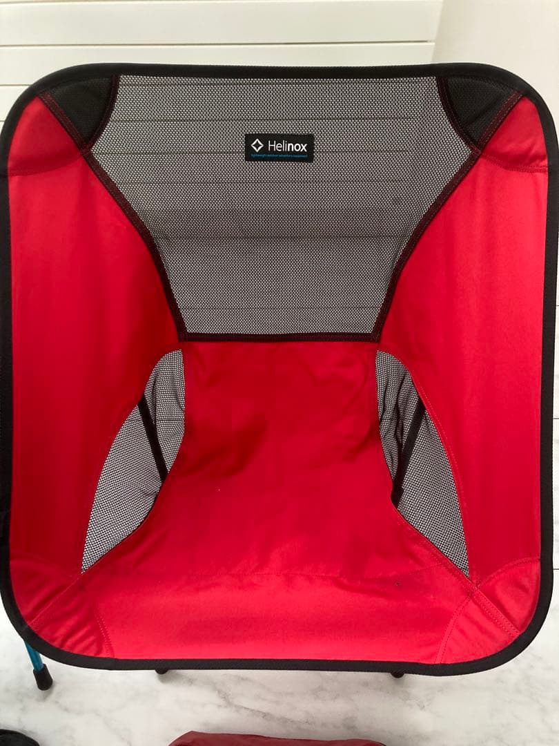 Helinox ヘリノックス　チェアワン　ブルー、レッドの2脚セット