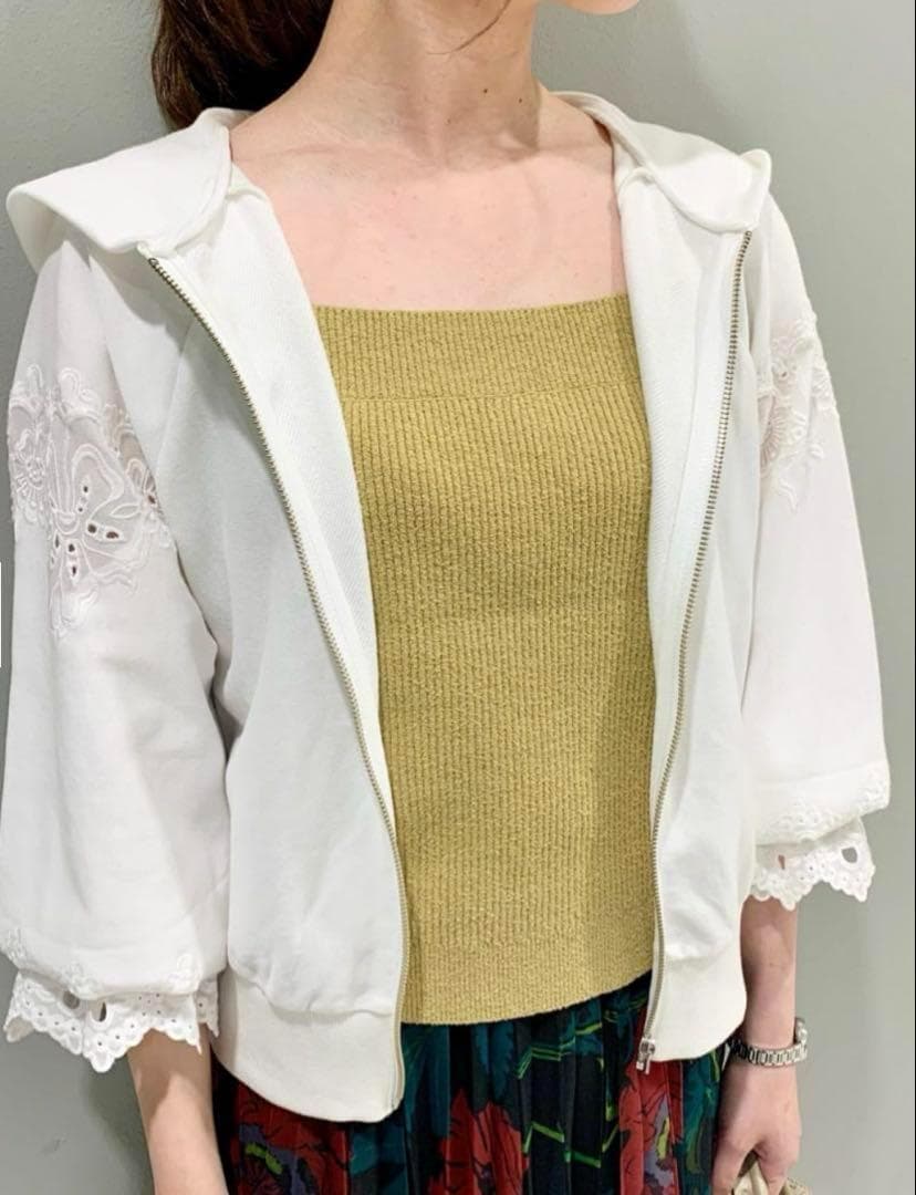 ★美品★ GRACE CONTINENTAL カットワークパーカー