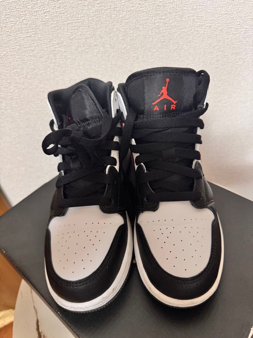 シューズ(男性用) NIKE AIR JORDAN 1 MID BLACK/CHILE 23cm