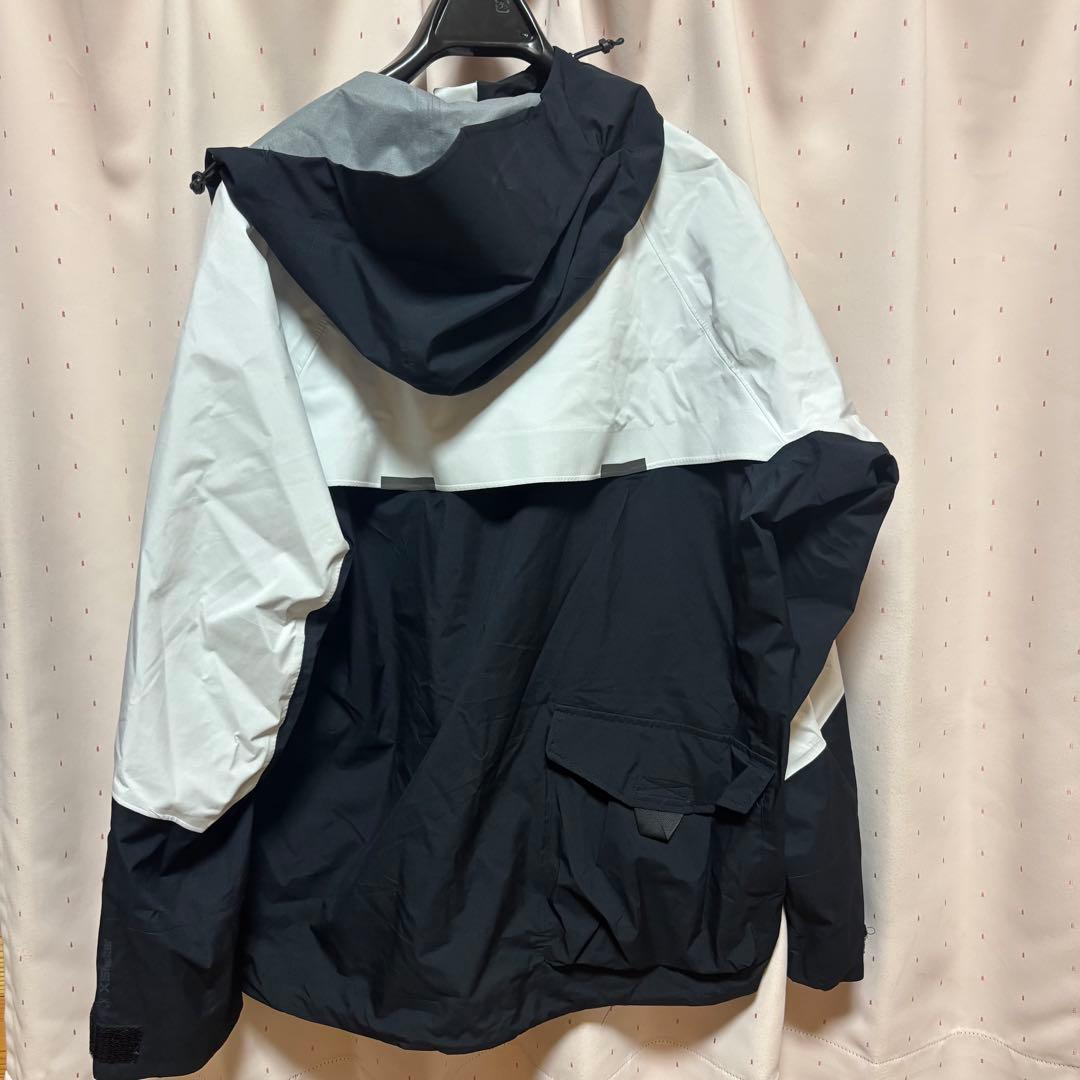 ワークマン　エックスシェルター超透放湿レインジャケット　ホワイトL