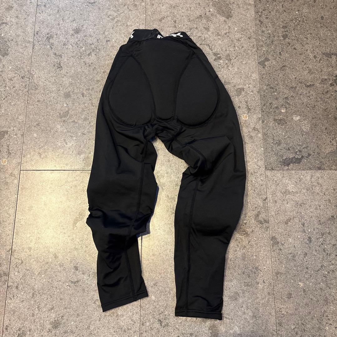 キッズ　スノーボードウェア140サイズ4点セット