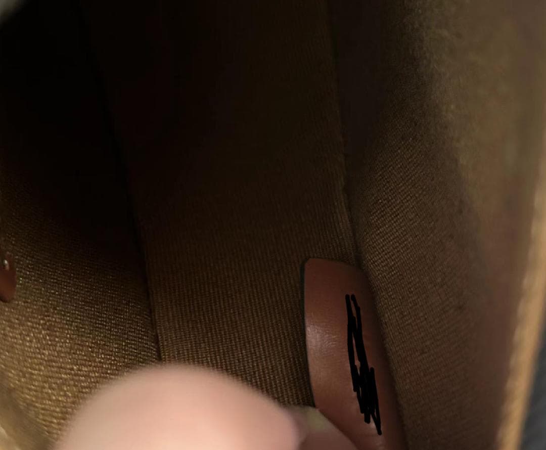 ミディアム トリオンフ アヴァバッグ