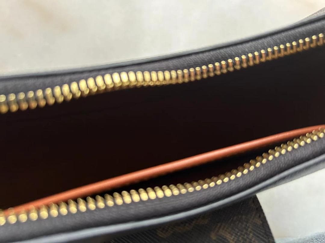 ミディアム トリオンフ アヴァバッグ