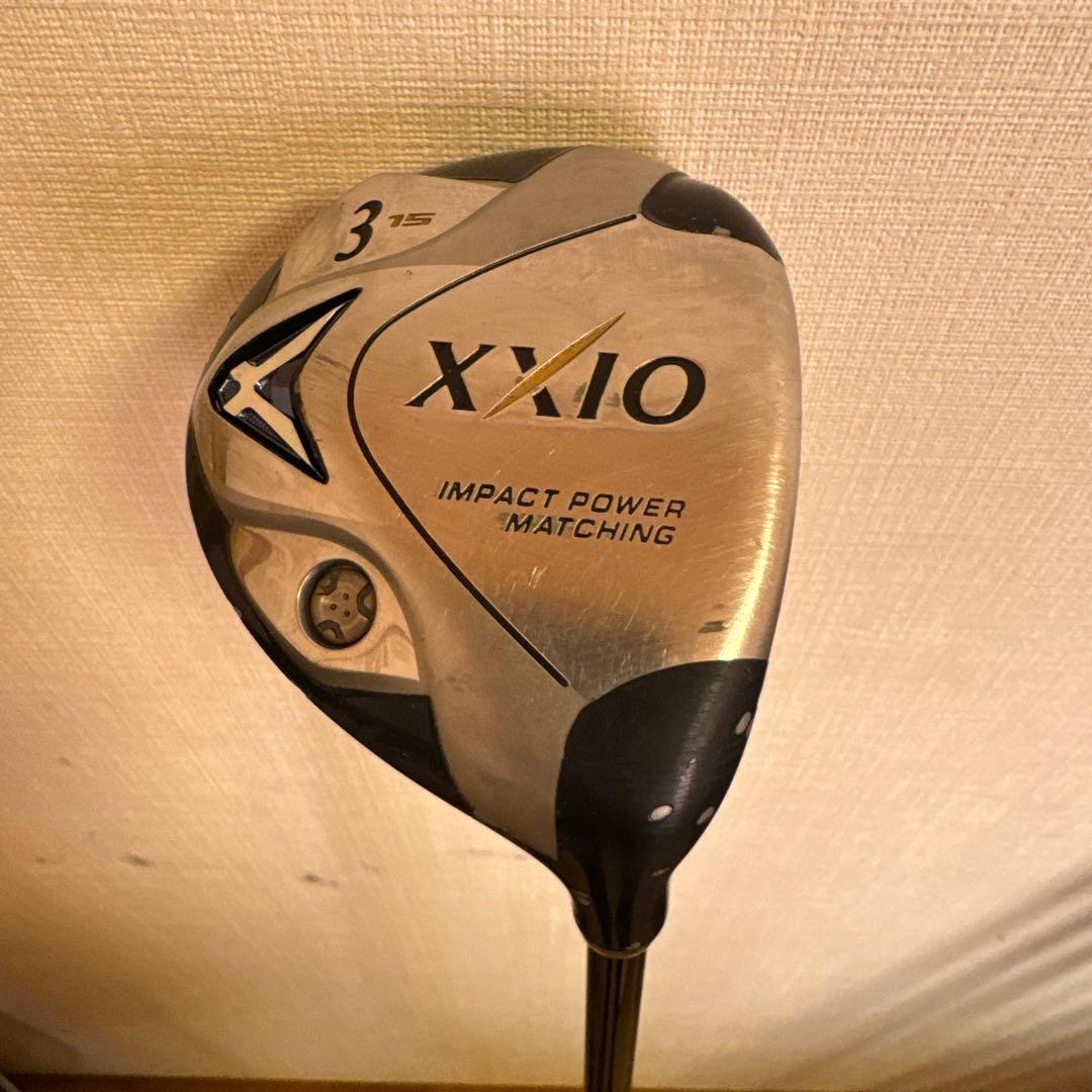 ゼクシオゴルフクラブセット 、Admiralキャディバック付です。