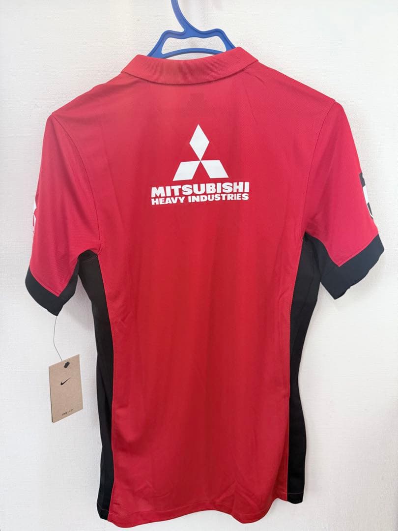 浦和レッズ Nike サッカーシャツ S 赤