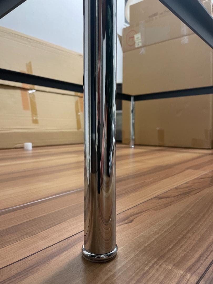 LC10 ローテーブル イタリア Leatherform社 ル・コルビュジエ