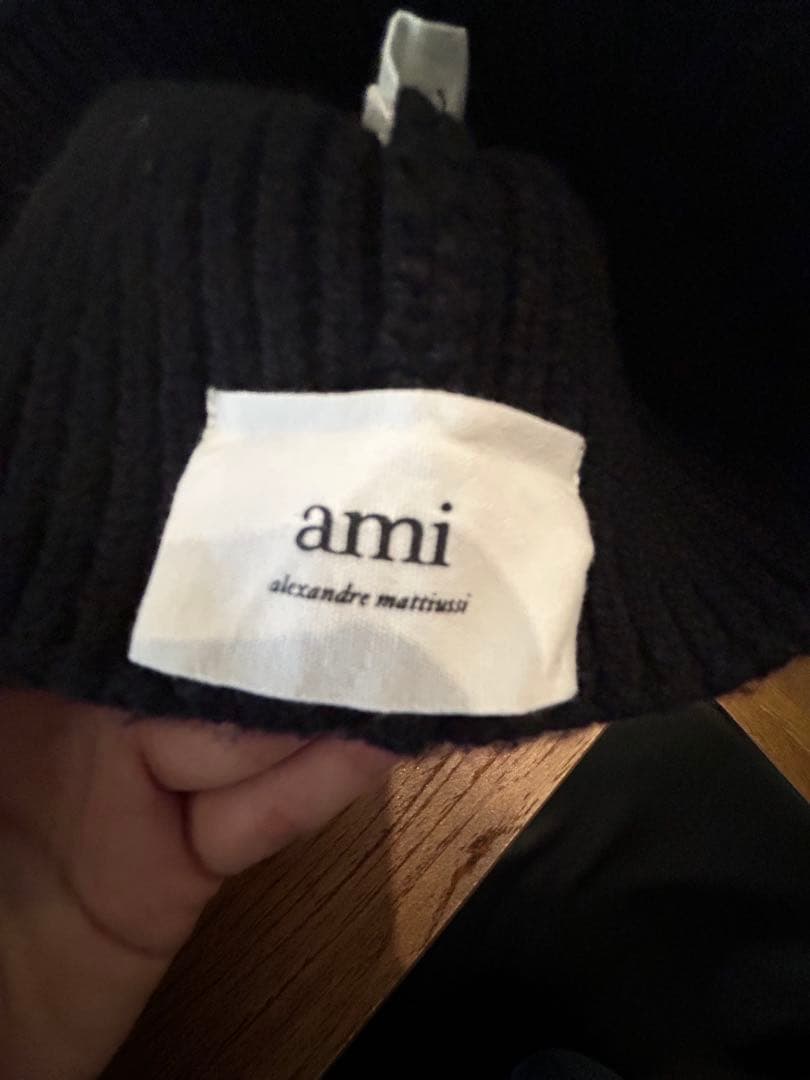 ami Parisニット帽 ハートとA刺繍 黒