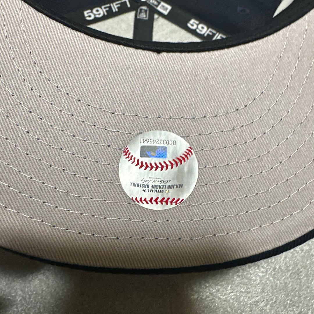 レア品　LA ドジャース　ベースボールキャップ　MLB NEWERA 紺色