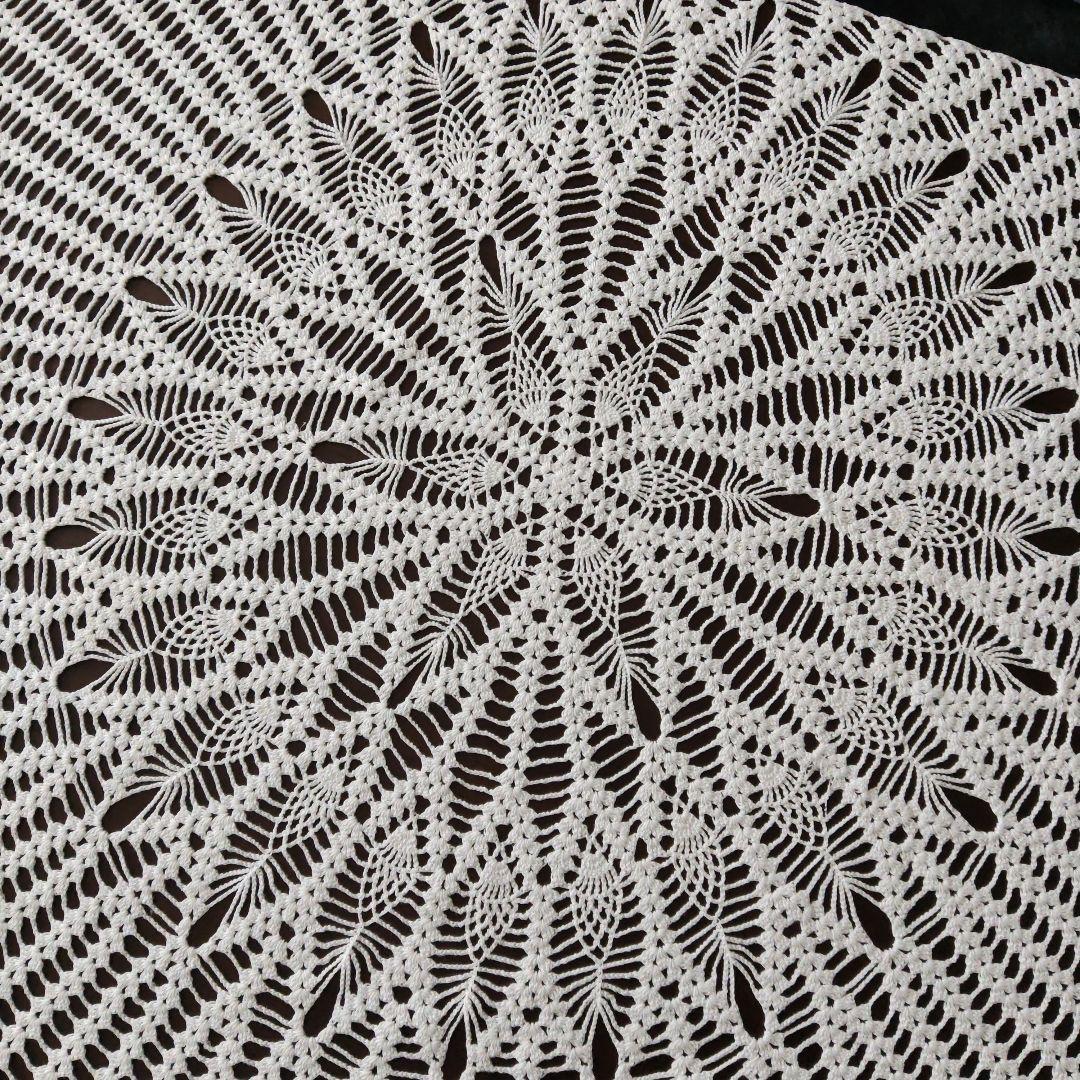 大人のシックなレース編み :