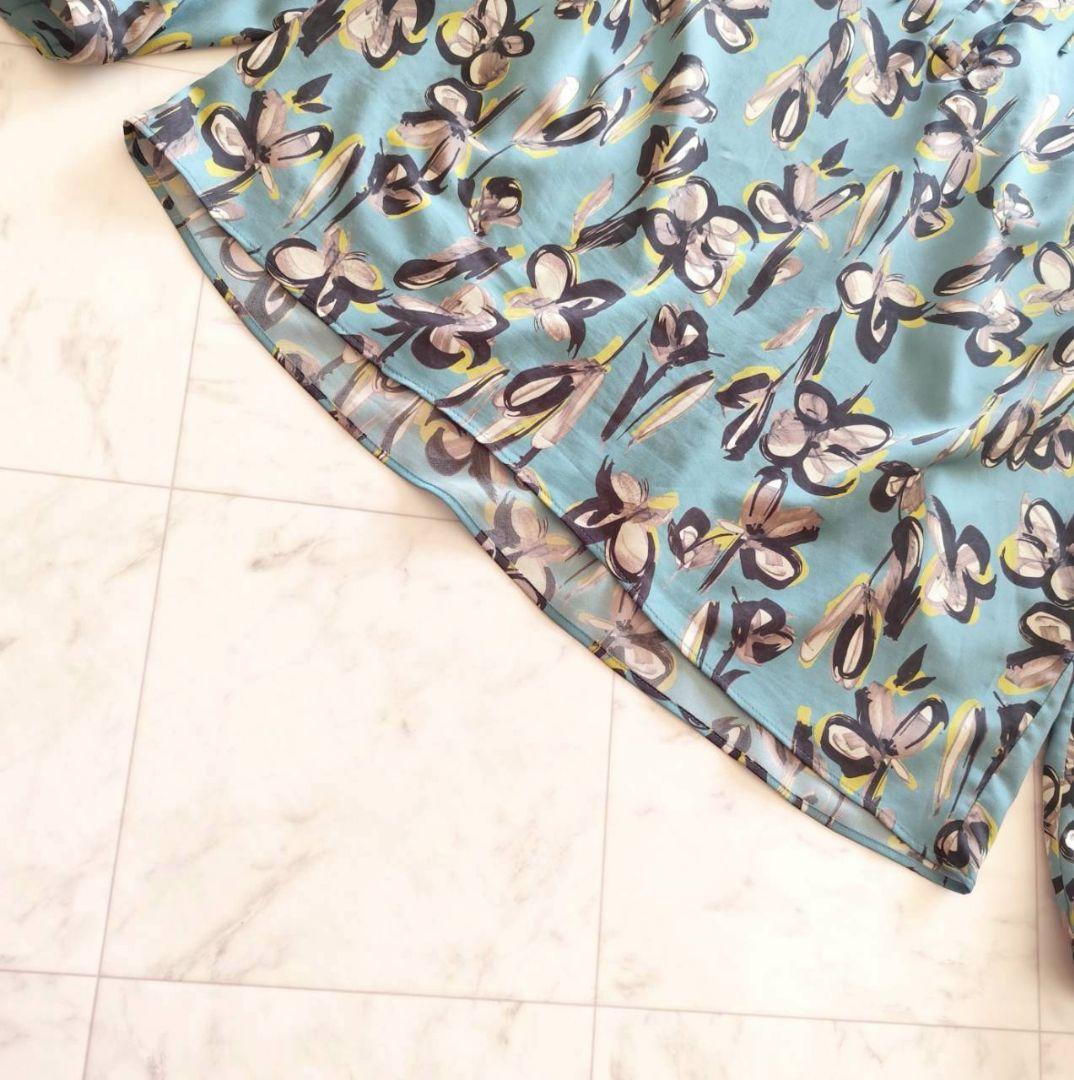 TOMORROWLAND collection フラワープリント タックブラウス