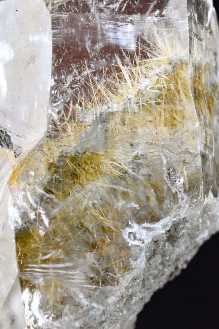 マニハール産 ルチルインクォーツ