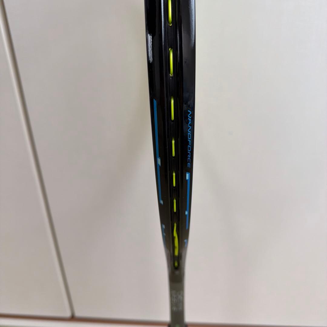 ヨネックスYONEXナノフォース8VREV