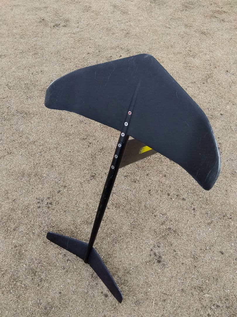 ナッシュフォイル　サーフィン