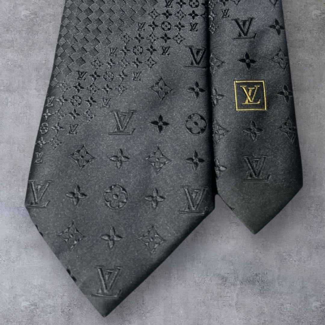 クリーニング済み　世界最高峰　 ルイヴィトン モノグラム　ネクタイ