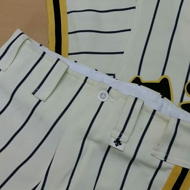 阪神タイガース　子供　ユニフォーム　サイズ１２０