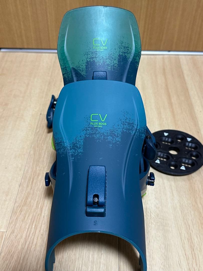 FLUX 21-22CV スノーボードビンディング Sサイズ右足用