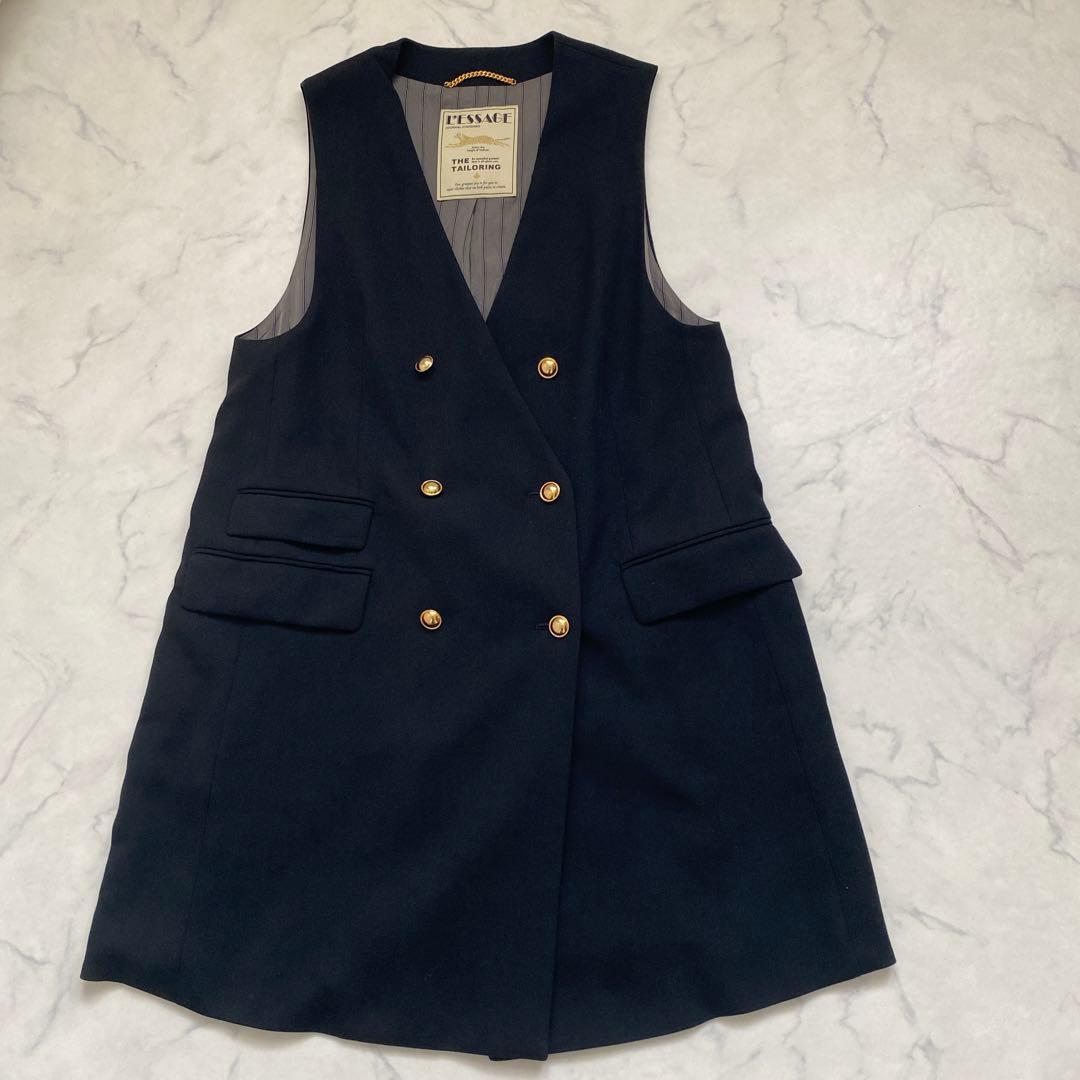 ジャーナルスタンダードレサージュ　ウールトリコチンノーカラーベスト　黒　金ボタン