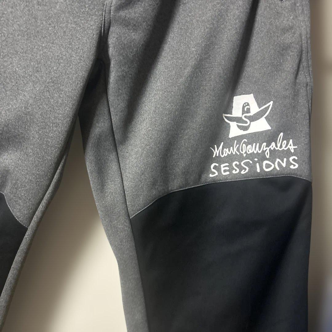 SESSIONS スノボウェア　上下セット　　ジャケットMサイズ　パンツLサイズ