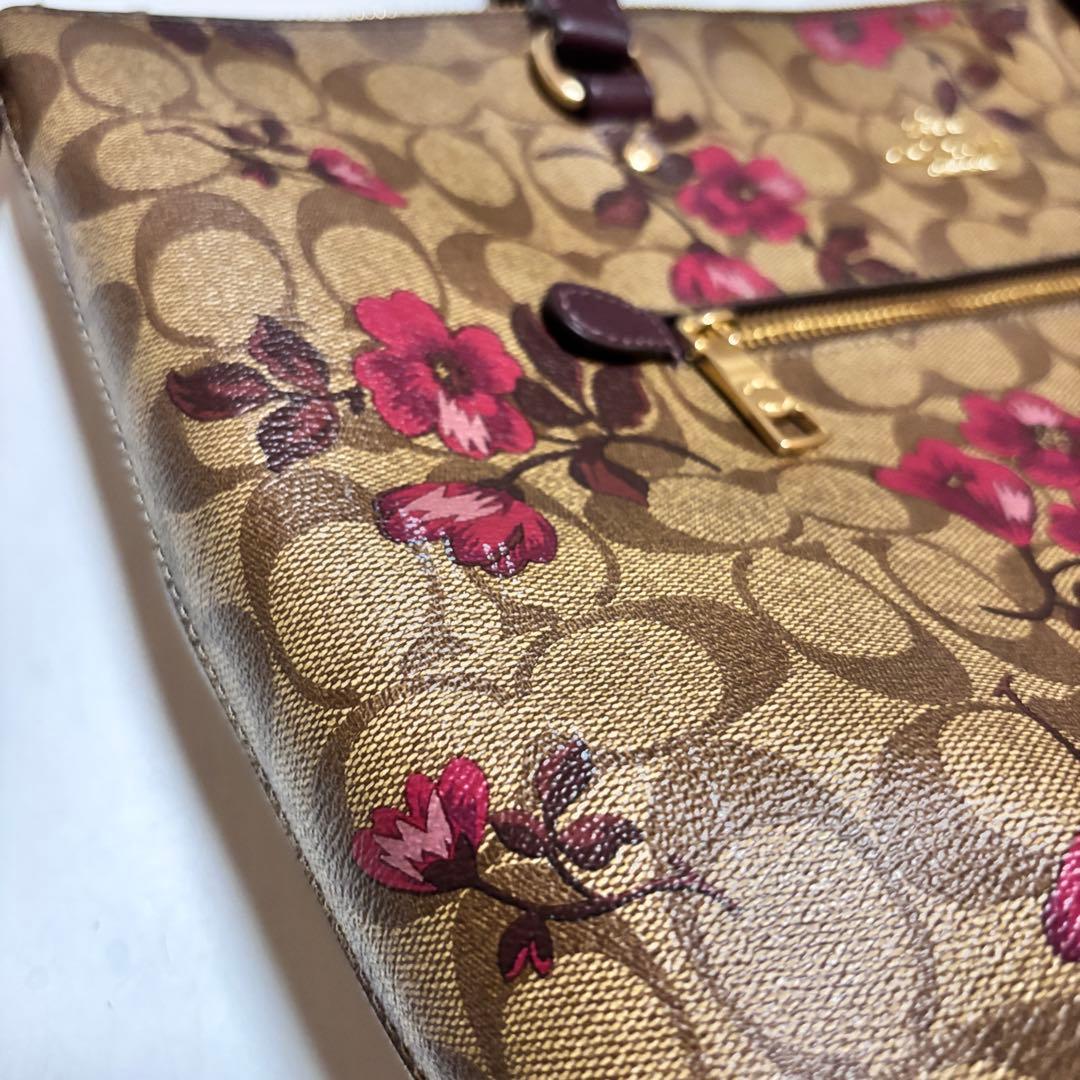COACH 花柄トートバッグ 大きめ