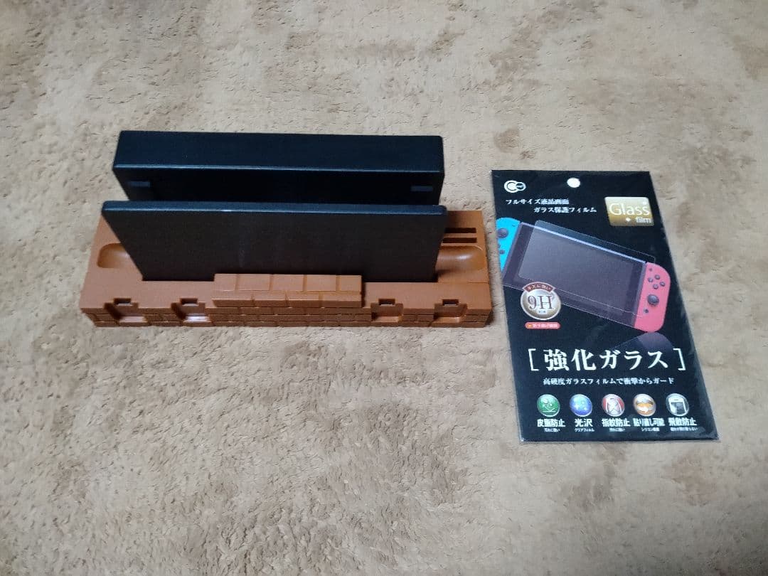 Nintendo Switch 本体、レッグバンド付き