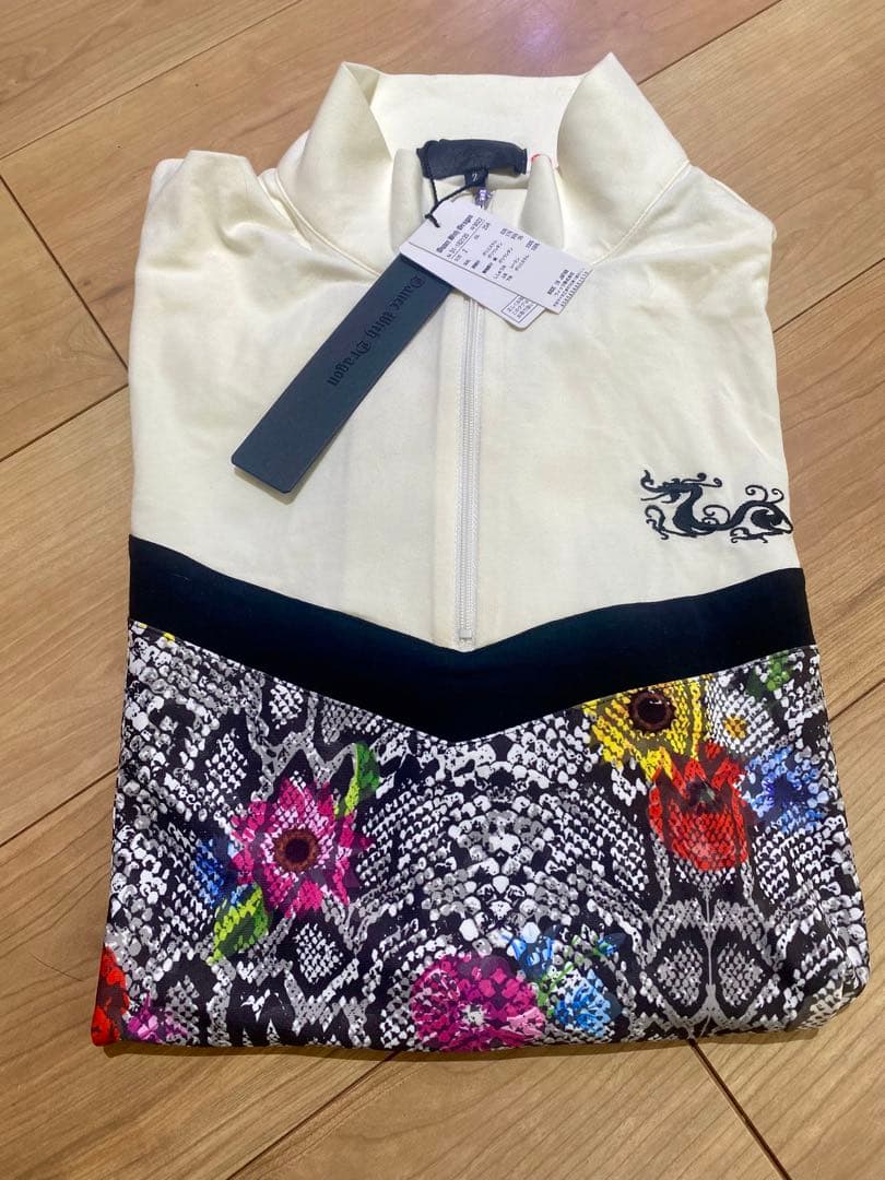 【新品タグ付】ダンスウィズドラゴン★ハーフジップ★パイソン柄★ゴルフウェア★