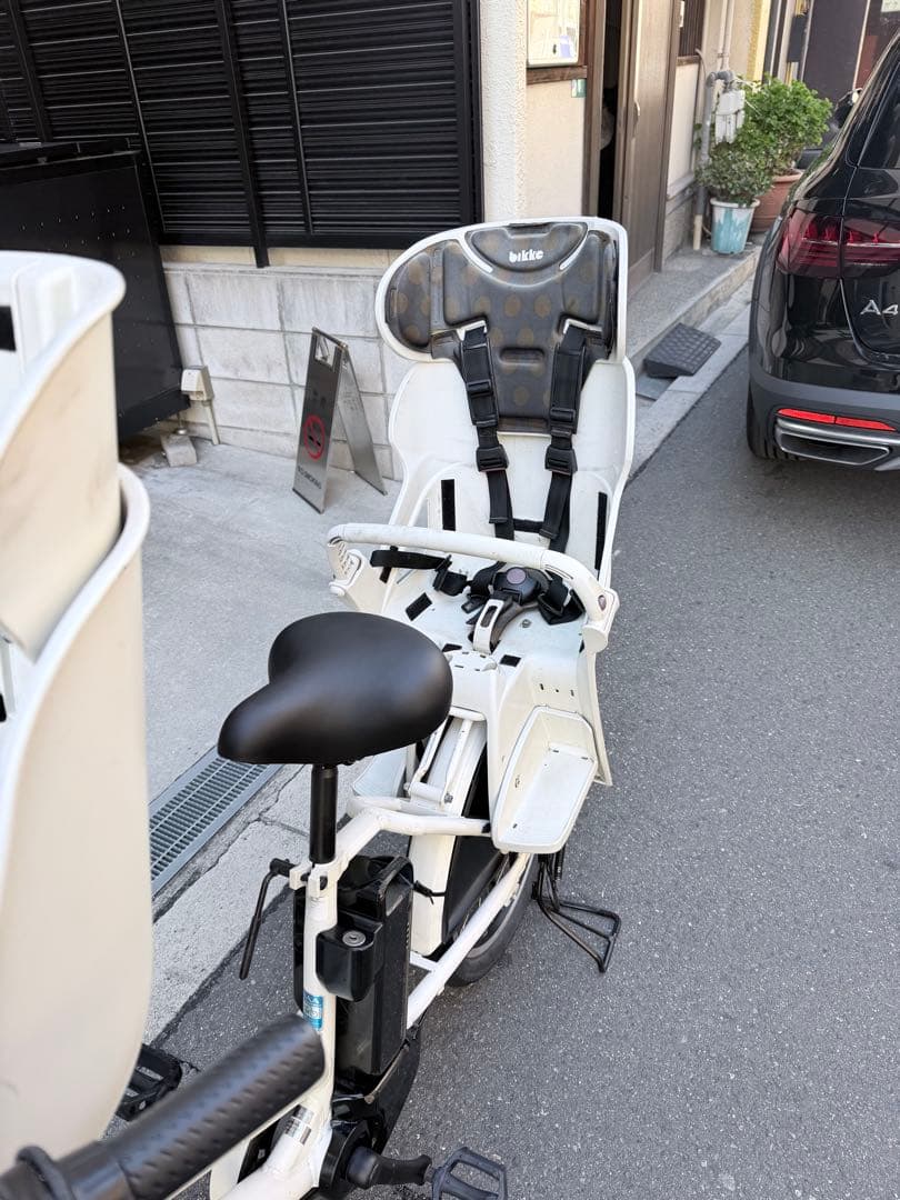 子供乗せ　ブリヂストン　BIKKE 電動アシスト自転車 チャイルドシート付き