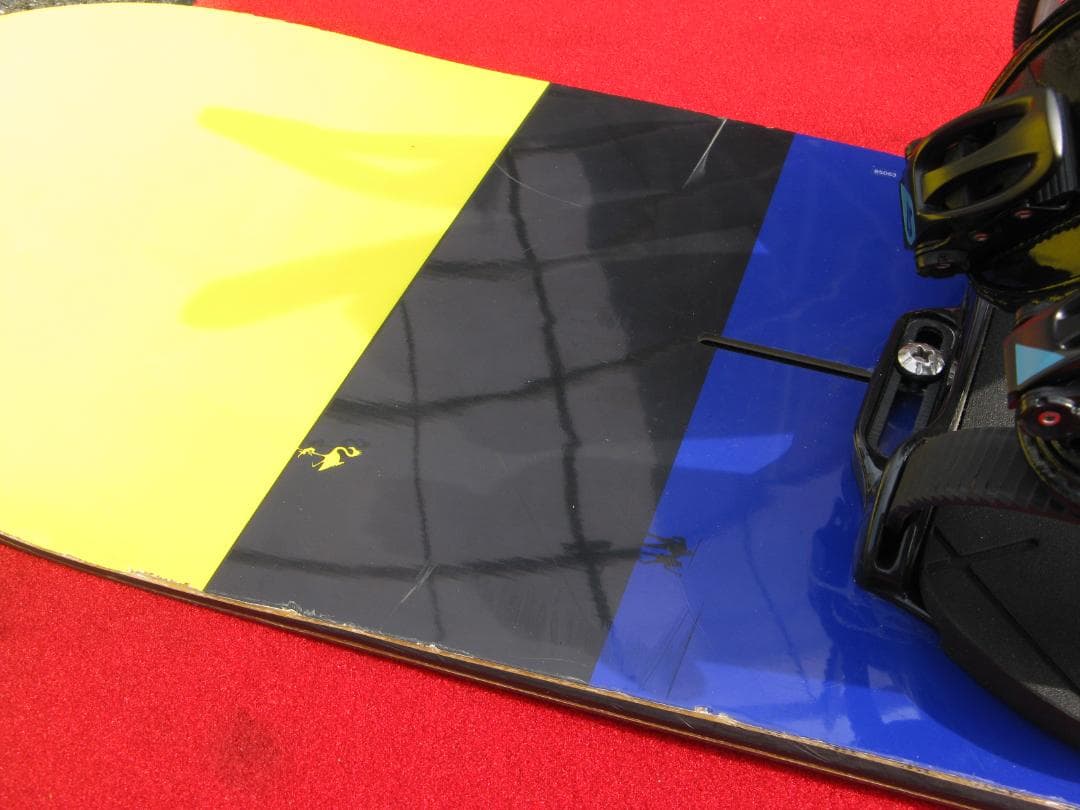 ★良品　BURTON　CUSTOM　１５４ｃｍ＆カスタムビンディング　Sサイズ★