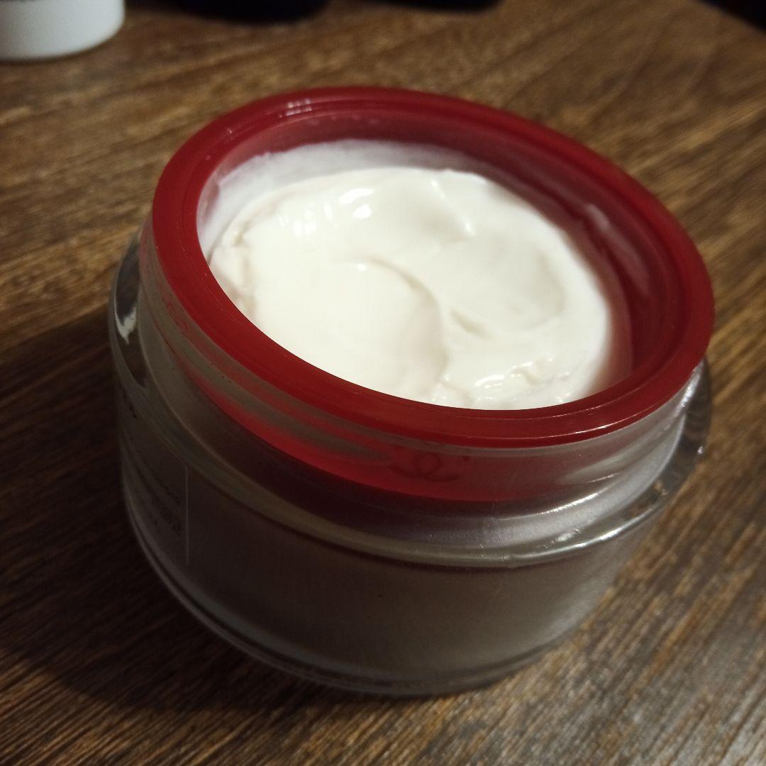 michiko　シャネルno.1ドゥシャネル