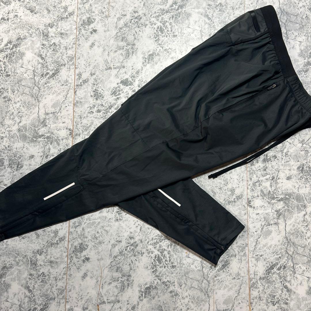 美品NIKE TRAIL ナイキトレイル　フェノム エリート　ナイロンパンツ