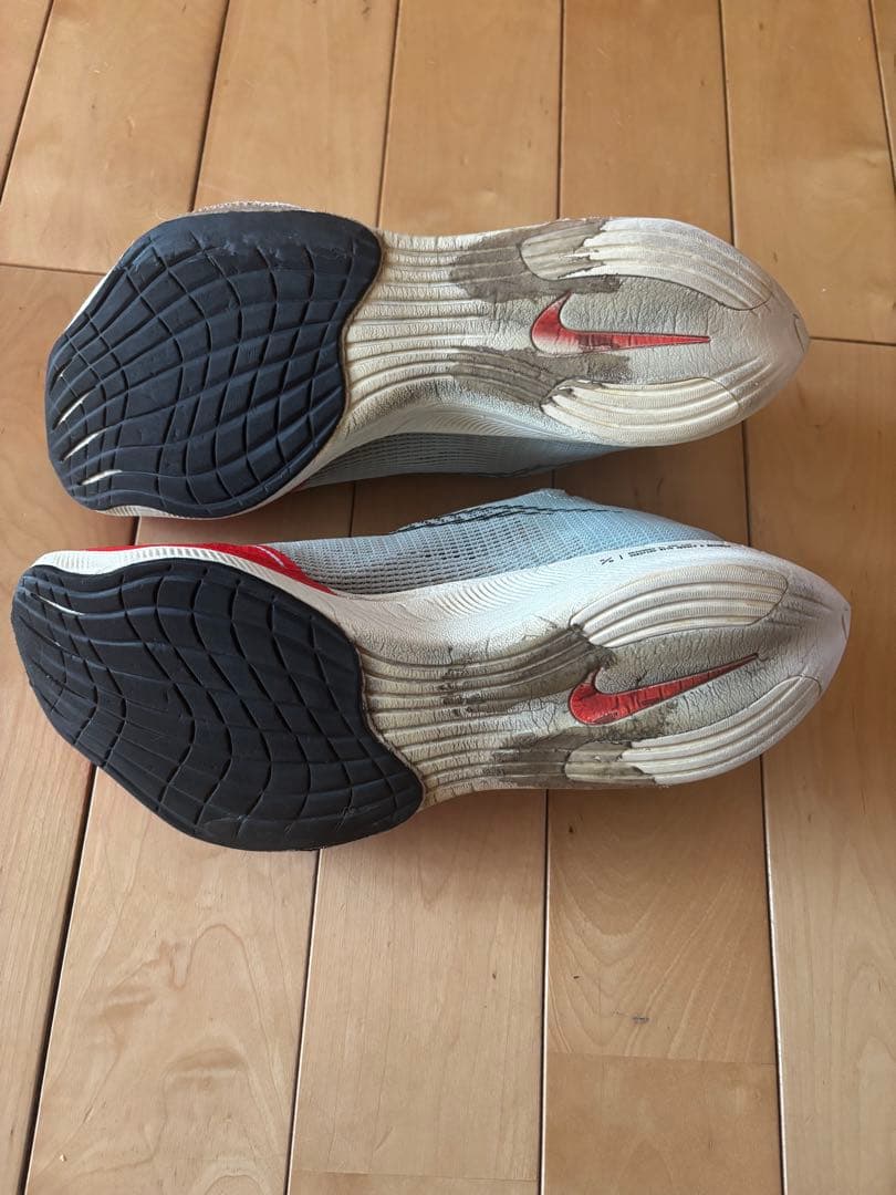 NIKEヴェイパーフライ2