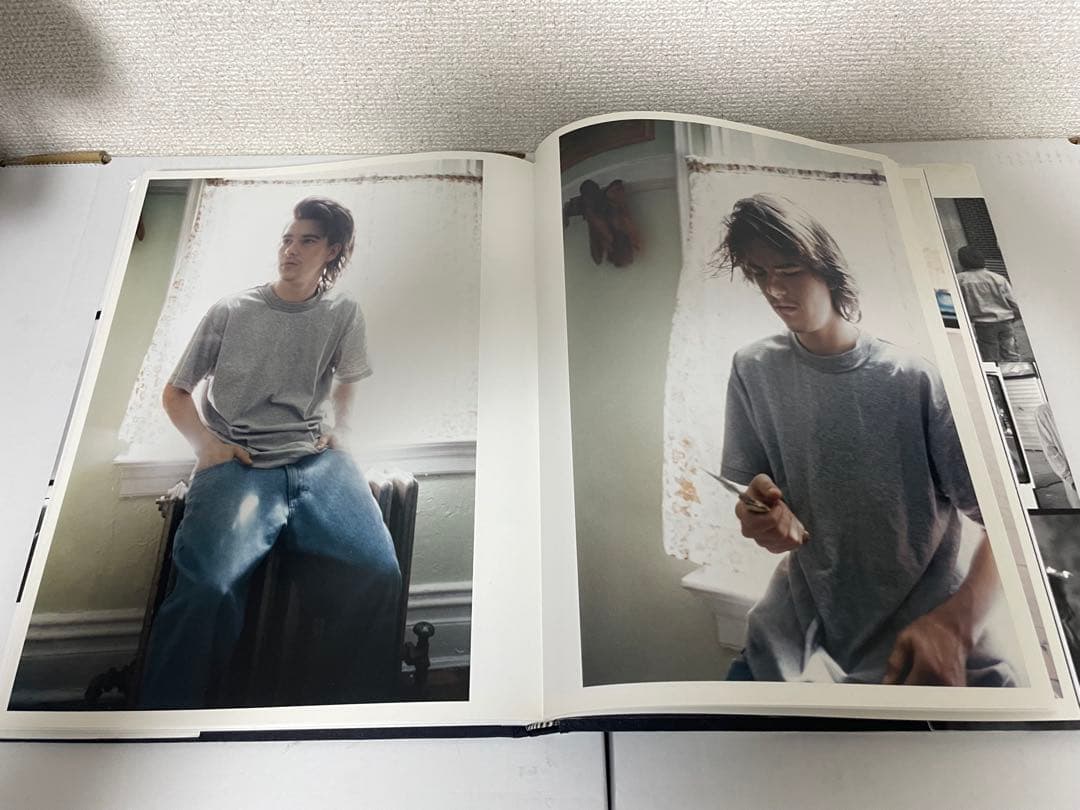 Ari Marcopoulos 写真集「OUT & ABOUT」　スケボー