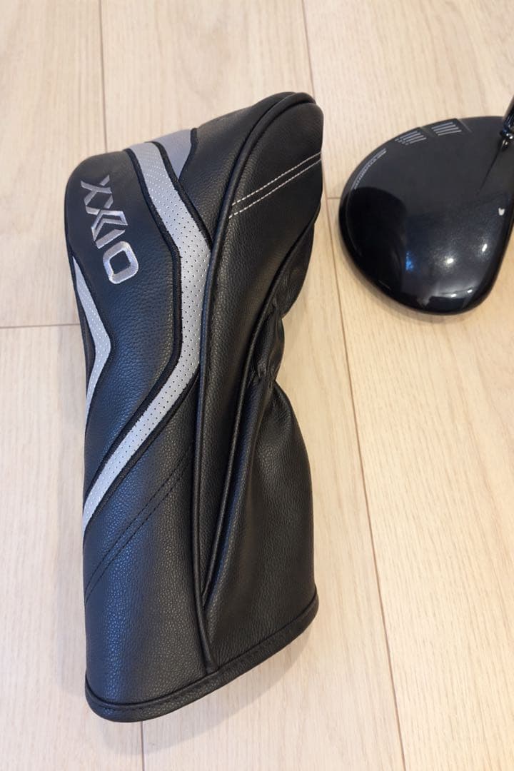 新品同様XXIO 14 ドライバー Sシャフト ヘッドカバー付き